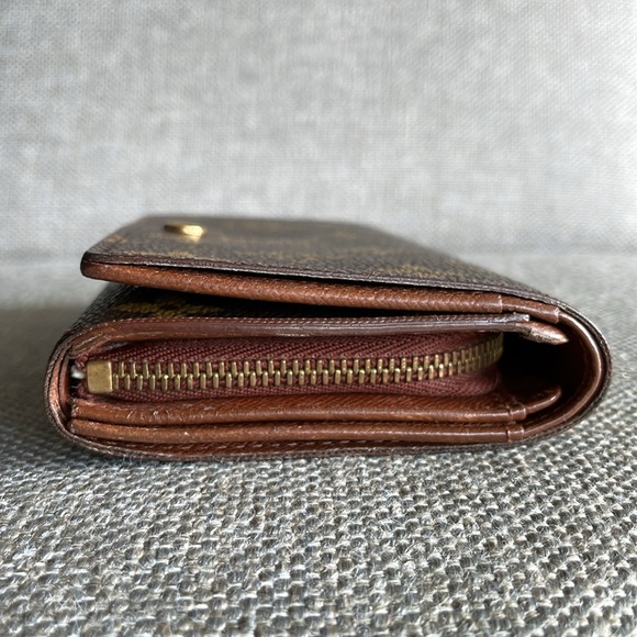 Louis Vuitton | Monogram Canvas Tressor Short Compact Wallet - Picture 5 of 16